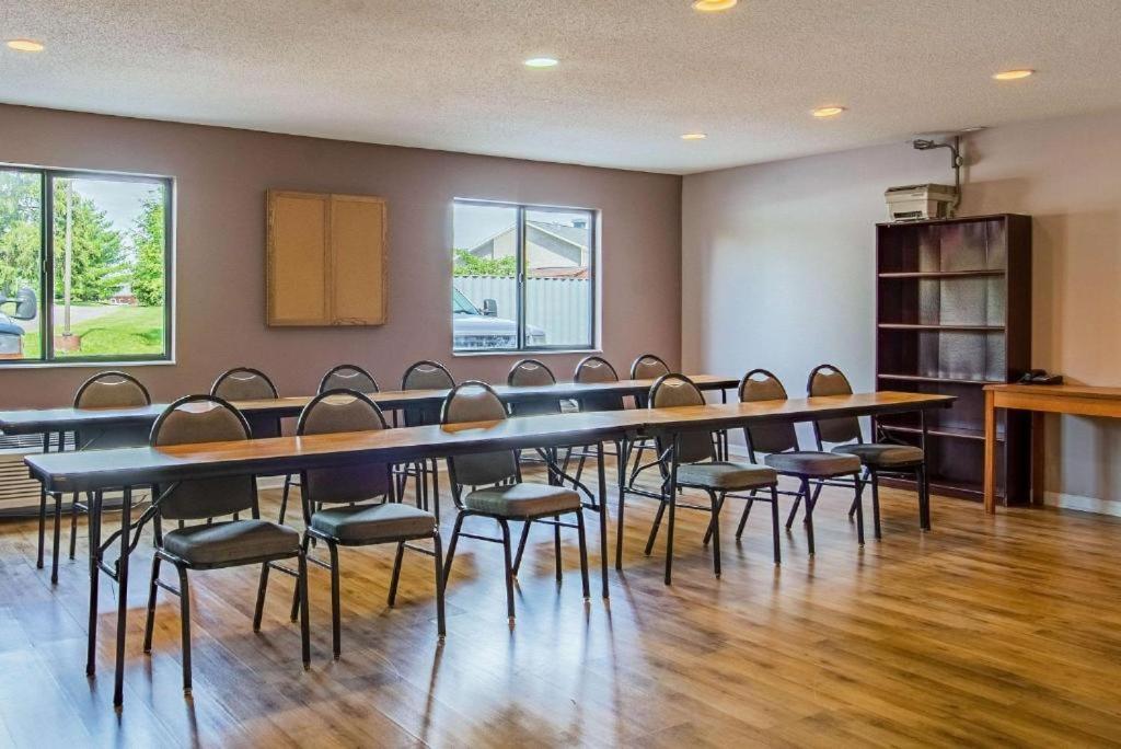 Royal Inn Suites 헌팅턴 외부 사진